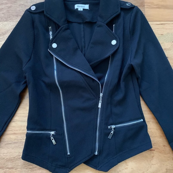 Stylish woven black zipper moto jacket - Picture 2 of 4